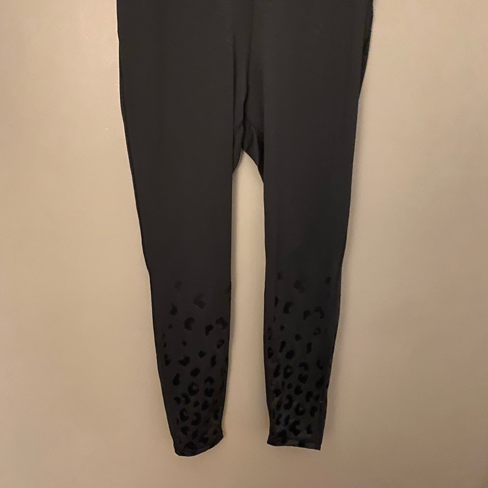 Black Leggings with Leopard Print Detail